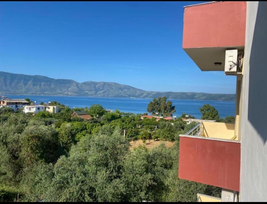 Hotel Dini Radhima Kültér fotó