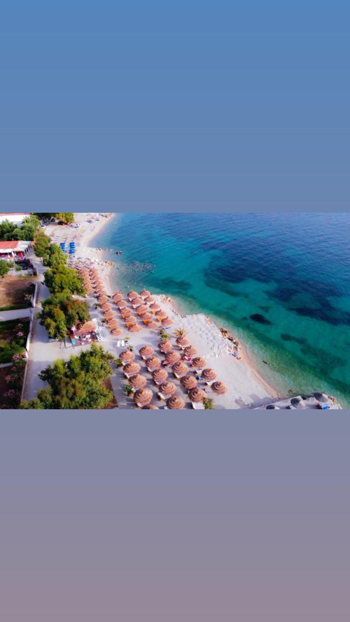 Hotel Dini Radhima Kültér fotó